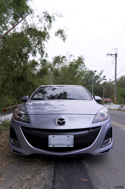[開箱] New Mazda 3~終於輪到我開箱了