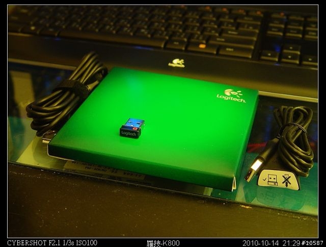 羅技無線炫光鍵盤K800-黑暗中躍動指尖的精靈