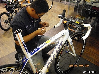 [開箱分享文] 2011 Giant TCR Adv SL Rabobank ISP，有興趣的人請參考