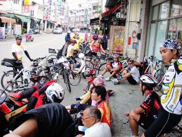(照片)20101009半天岩暨番路柿子節