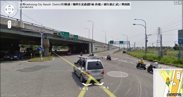 高雄機車道的怪設計