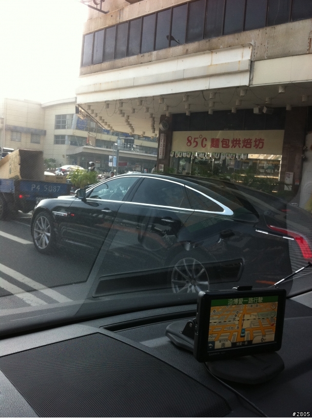 驚見積架掛"試車牌"的車