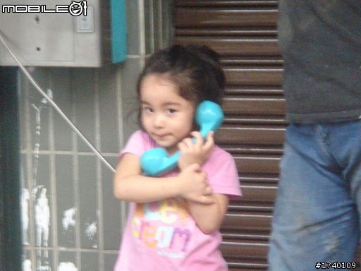 蘿莉控請進...附圖拉...有小Liz的感覺唷