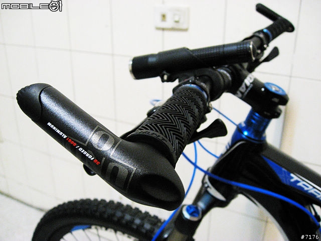 2011 GIANT Trance X2 開箱文 （圖多）2010/12/16 新增爆亮頭燈！2011/03/19 新增GARMIN EDGE 800!