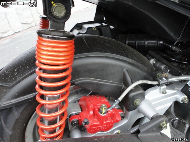 [開箱]KCC Racing 150 黑戀橘