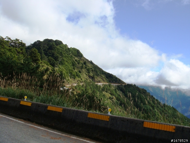 DC車隊...10/17硬要上武嶺之第一次果然很痛