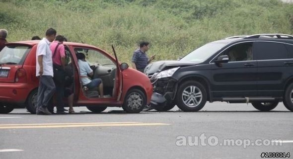 奇瑞QQ vs. Honda CRV