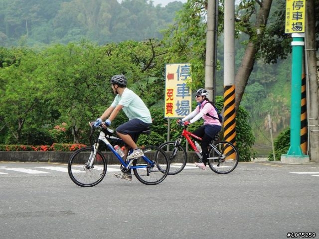 (照片)20101009半天岩暨番路柿子節