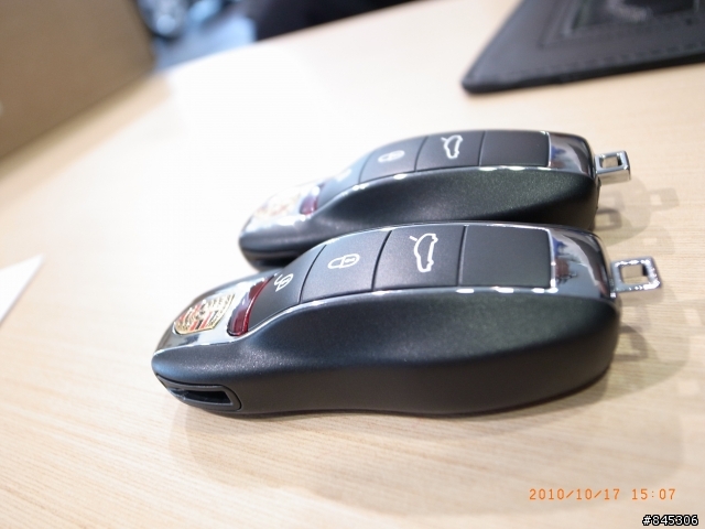 幫朋友簡易開箱 PANAMERA 4S