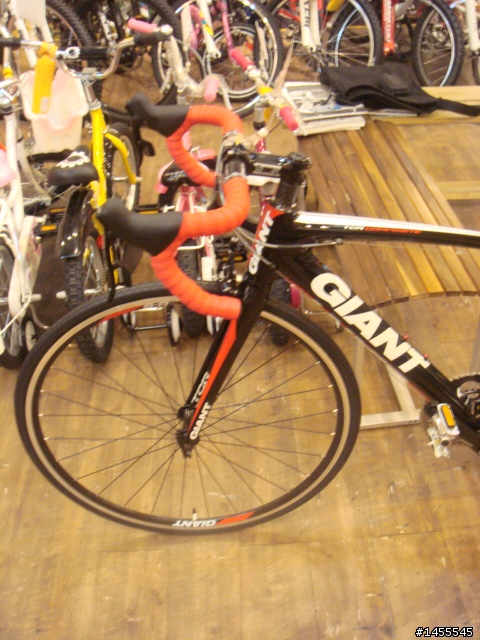 分享圖～我的第一台公路車2011年 GIANT TCR COMPOSITE SRAM APEX