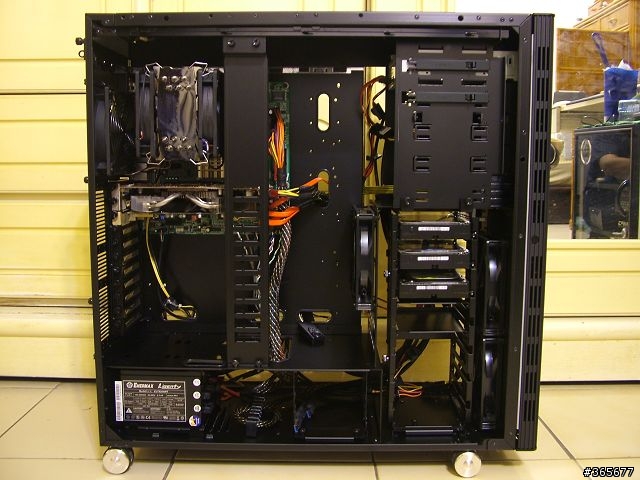噴火龍的移動城堡---低調奢華HPTX規格的全塔式機殼-聯力PC-V2120X(全黑化版)開箱