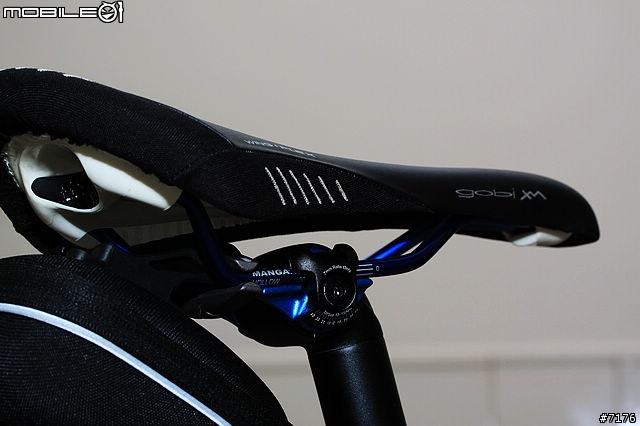 2011 GIANT Trance X2 開箱文 （圖多）2010/12/16 新增爆亮頭燈！2011/03/19 新增GARMIN EDGE 800!