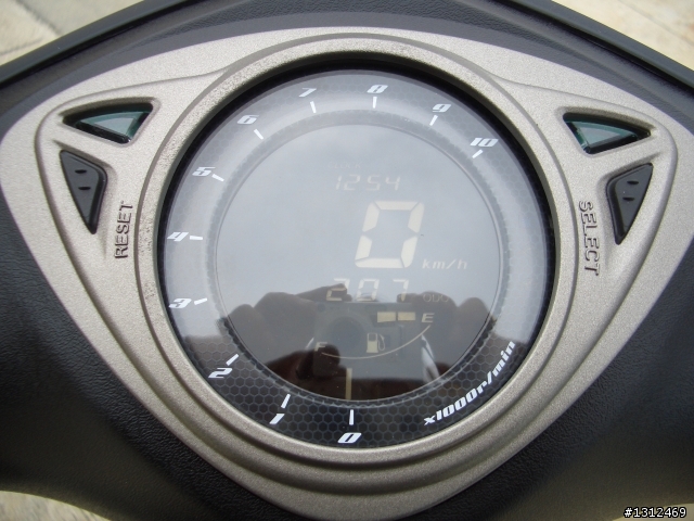 [開箱] Yamaha RS-Z 100 [深夜黑] (...台灣第一台消光黑)] 話少圖多..不囉唆.