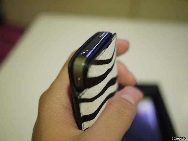 more. iphone 4 safara classic斑馬紋皮套