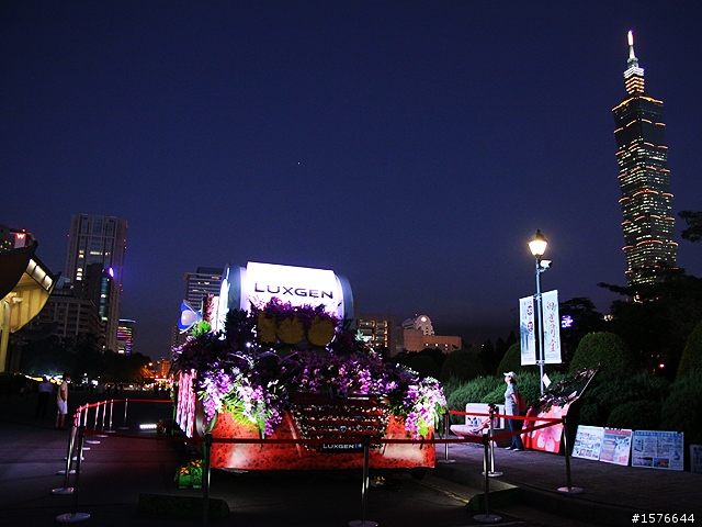 [分享]國慶花車+101夜景
