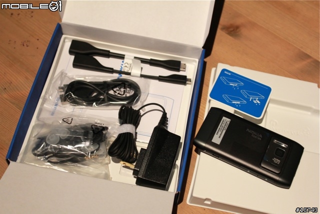 [搶鮮開箱] Nokia N8 黑魂版