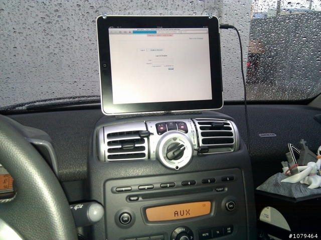 50元以內搞定SMART上的iPad車架!!