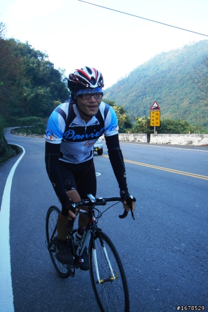 DC車隊...10/17硬要上武嶺之第一次果然很痛