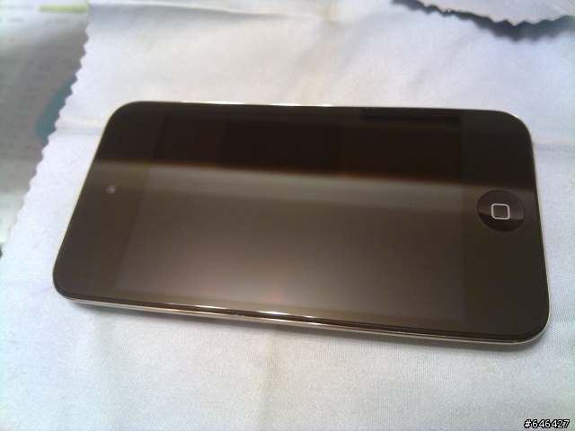 [開箱] ipod touch 4