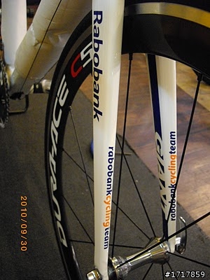 [開箱分享文] 2011 Giant TCR Adv SL Rabobank ISP，有興趣的人請參考