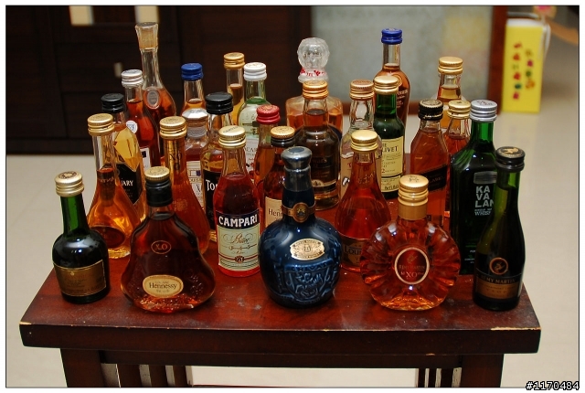 大家來秀一下樣品酒!!  樣品酒那裡有買呢?