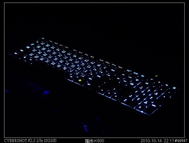 羅技無線炫光鍵盤K800-黑暗中躍動指尖的精靈