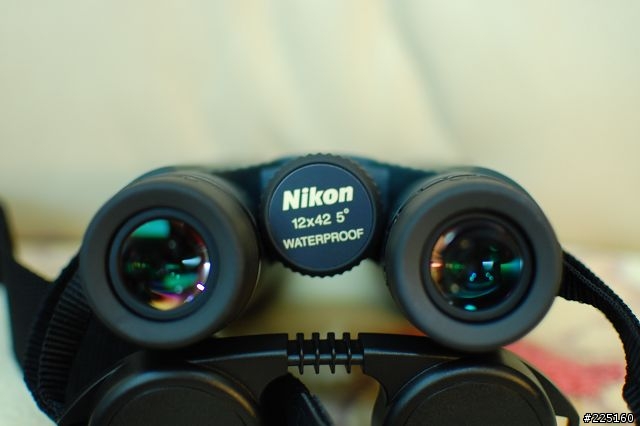 第一次花錢買的望遠鏡NIKON MONARCH 12X42 DCF
