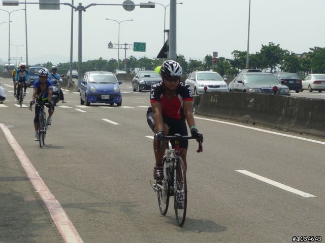2010 西濱極限挑戰 400K - 風情海岸前加油站 約11:1X am