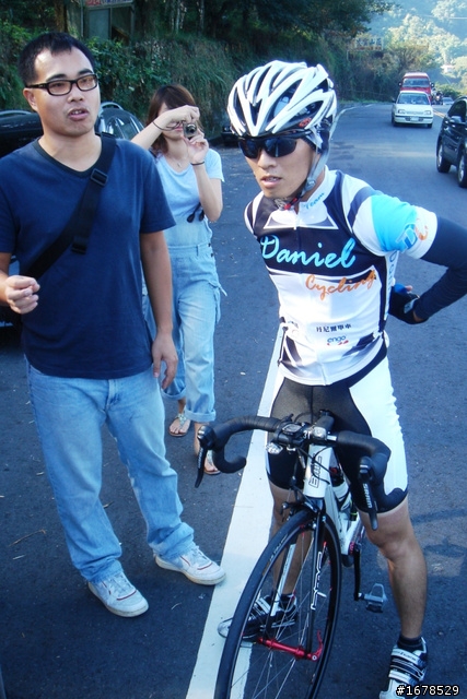 DC車隊...10/17硬要上武嶺之第一次果然很痛