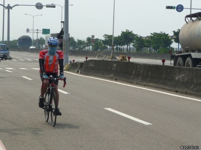 2010 西濱極限挑戰 400K - 風情海岸前加油站 約11:1X am