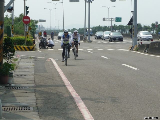 2010 西濱極限挑戰 400K - 風情海岸前加油站 約11:1X am