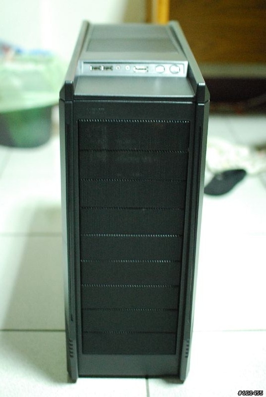 [開箱]NZXT Tempest Evo(超暴風)機殼