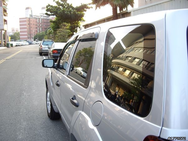 2010 Escape2.3XLS 特仕版開箱文