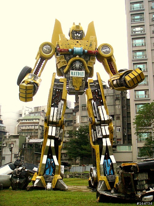 西門町赫見變型金剛....
