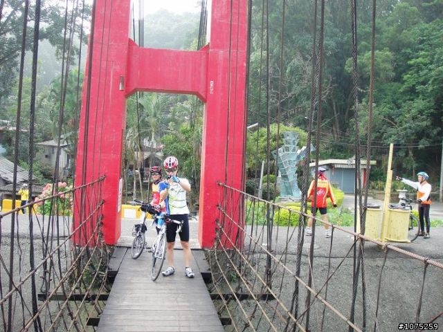 (照片)20101009半天岩暨番路柿子節