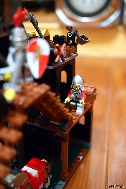 【西西分享】LEGO樂高-Kingdoms系列 監獄塔營救行動