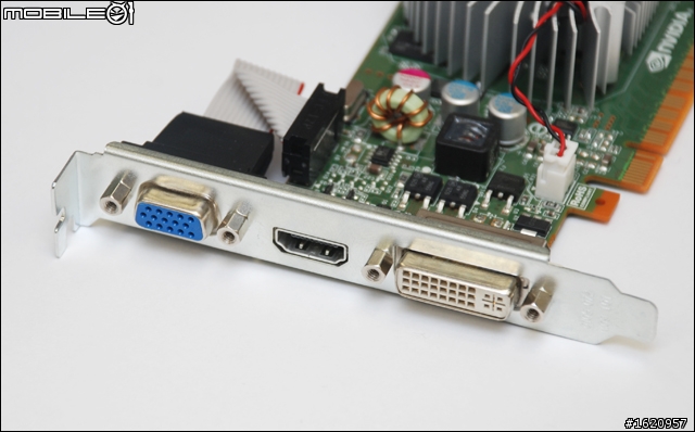 NVIDIA GT430公板卡拆解+實際遊戲測試...