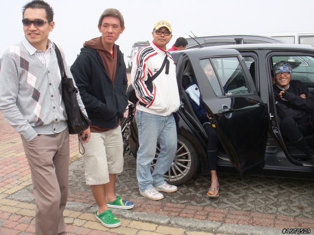 DC車隊...10/17硬要上武嶺之第一次果然很痛