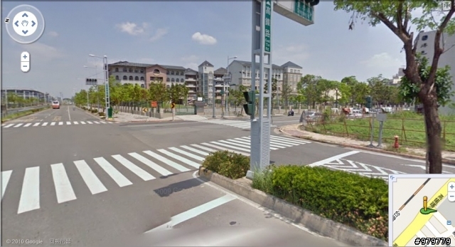 高雄機車道的怪設計