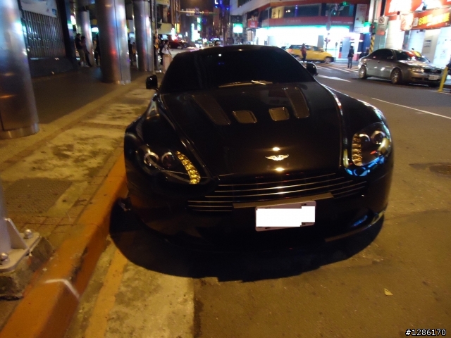 暗夜西門町之aston martin