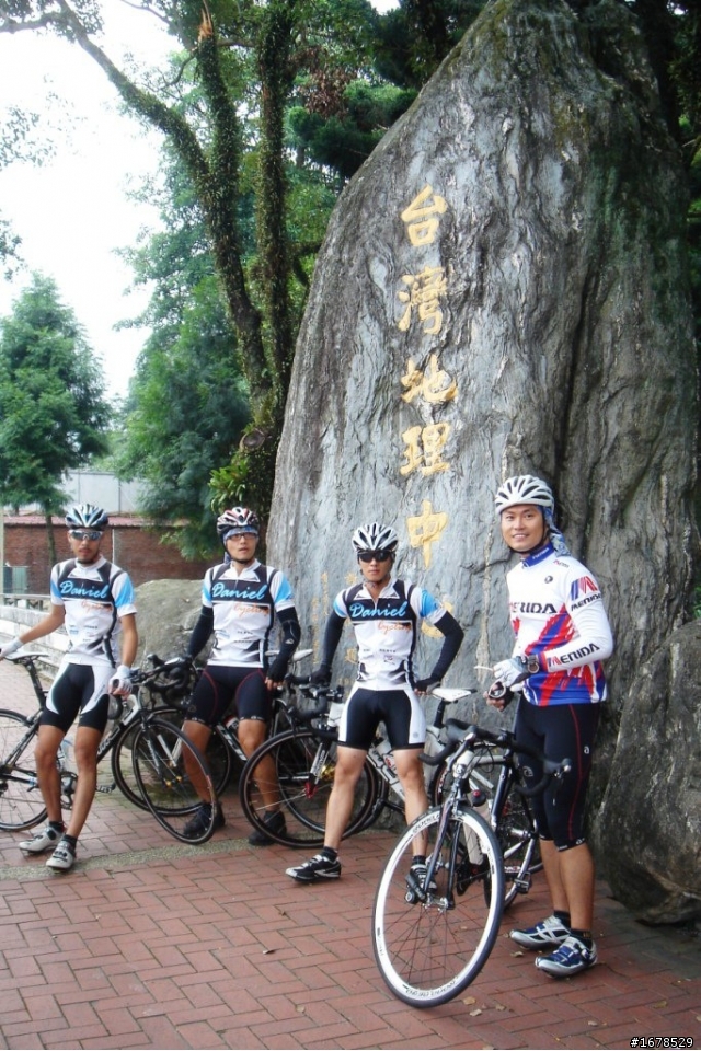 DC車隊...10/17硬要上武嶺之第一次果然很痛