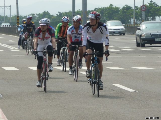 2010 西濱極限挑戰 400K - 風情海岸前加油站 約11:1X am