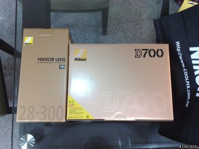 NIKON D700+Nikkor 28-300mm F3.5-5.6 G ED VR開箱文~