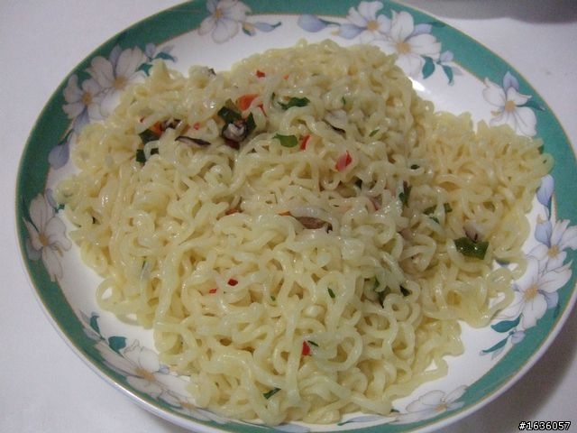 [暗黑料理] 美味棒 (附起士乾拌辛拉麵)