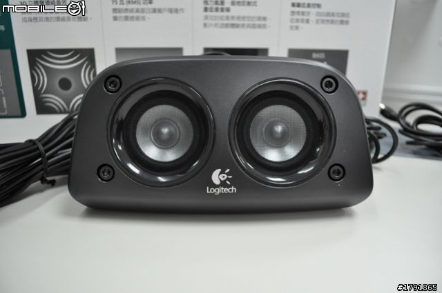 羅技環繞音效音箱Z506開箱~讓大家毆樂嘎A達幾的桌上環繞音箱系統