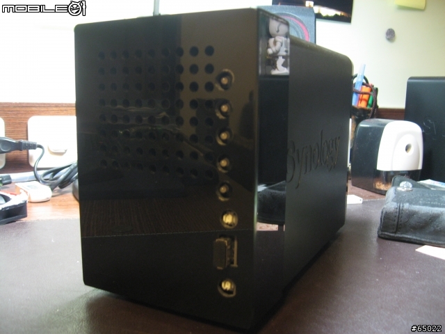 Synology DS710+變身黑面蔡～（散熱改裝分享,10/27圖片更新）
