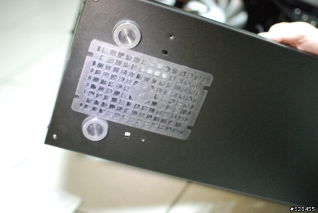 [開箱]NZXT Tempest Evo(超暴風)機殼