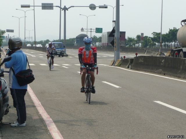 2010 西濱極限挑戰 400K - 風情海岸前加油站 約11:1X am