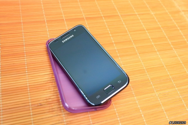 11/30 update  萬惡竹蓆再開箱 Galaxy S i9000 (圖多小心)