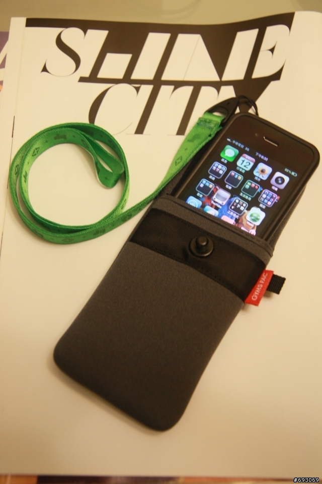 【分享】iphone4   簡約保護套(更新訊息)